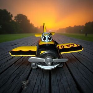 2005 Maisto Tonka Lil Chuck & Friends LCA-07 Yellow Black Die Cast Prop Plane A4